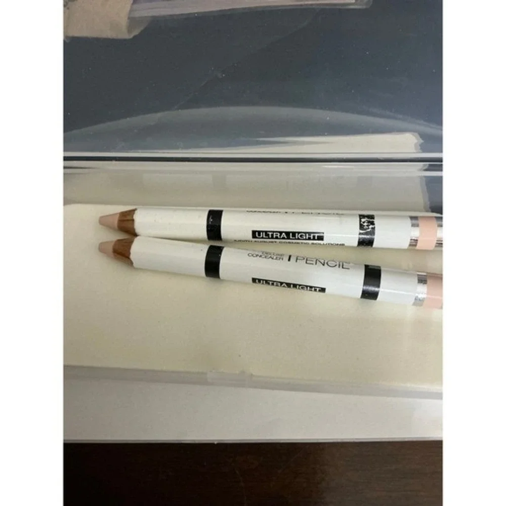 The‎ everything pencil concealer -ultra light set of 2